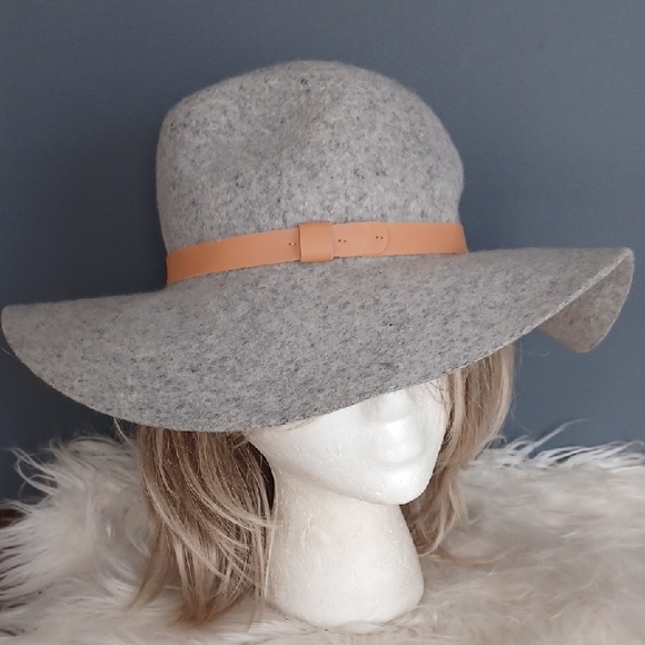 H&M Accessories - H&M Stylish Gray Hat with Tan Band